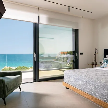Ventus - A Luxury Sea View Retreat In *