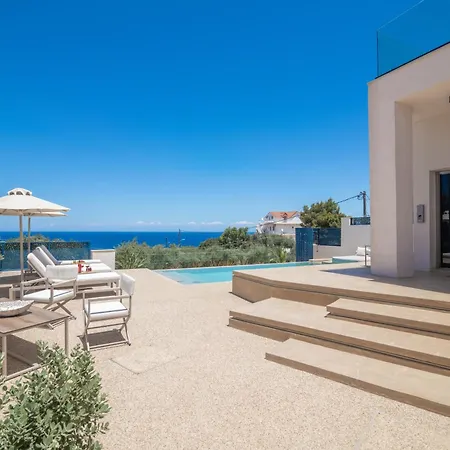 Ventus - A Luxury Sea View Retreat In Villa *